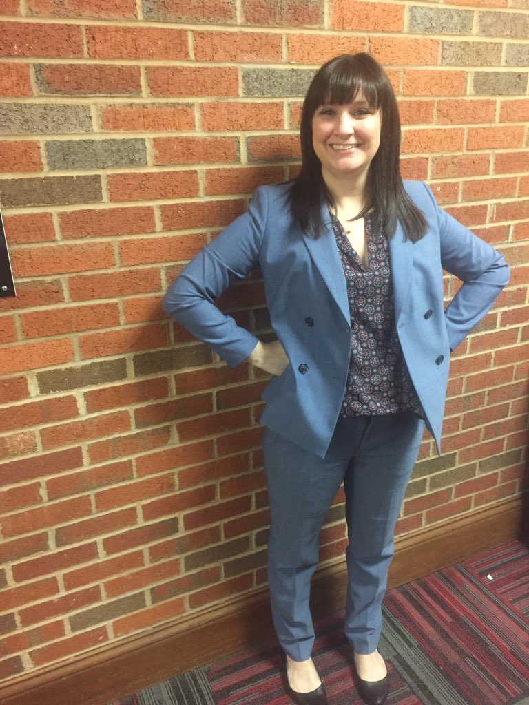 kendralandrews's tweet image. The Power of the Pant Suit #presentationmode #superwoman #imwithher #nastywomenunite #pantsuitpower @HillaryClinton