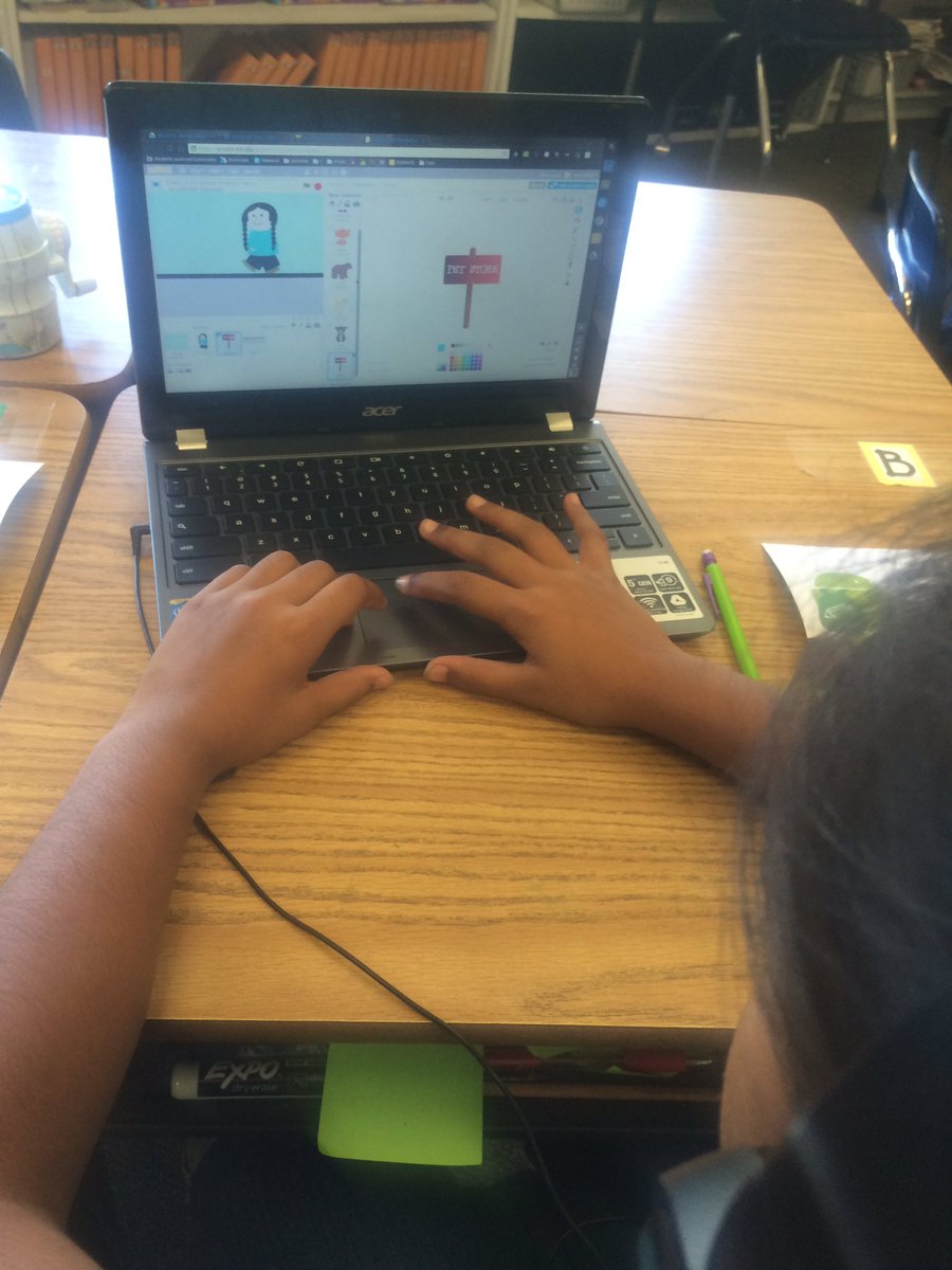 MrsKitteringham's tweet photo. Learning about coding with @GoogleCSFirst #ArcadiaUnified https://t.co/v0mGVvBWUD