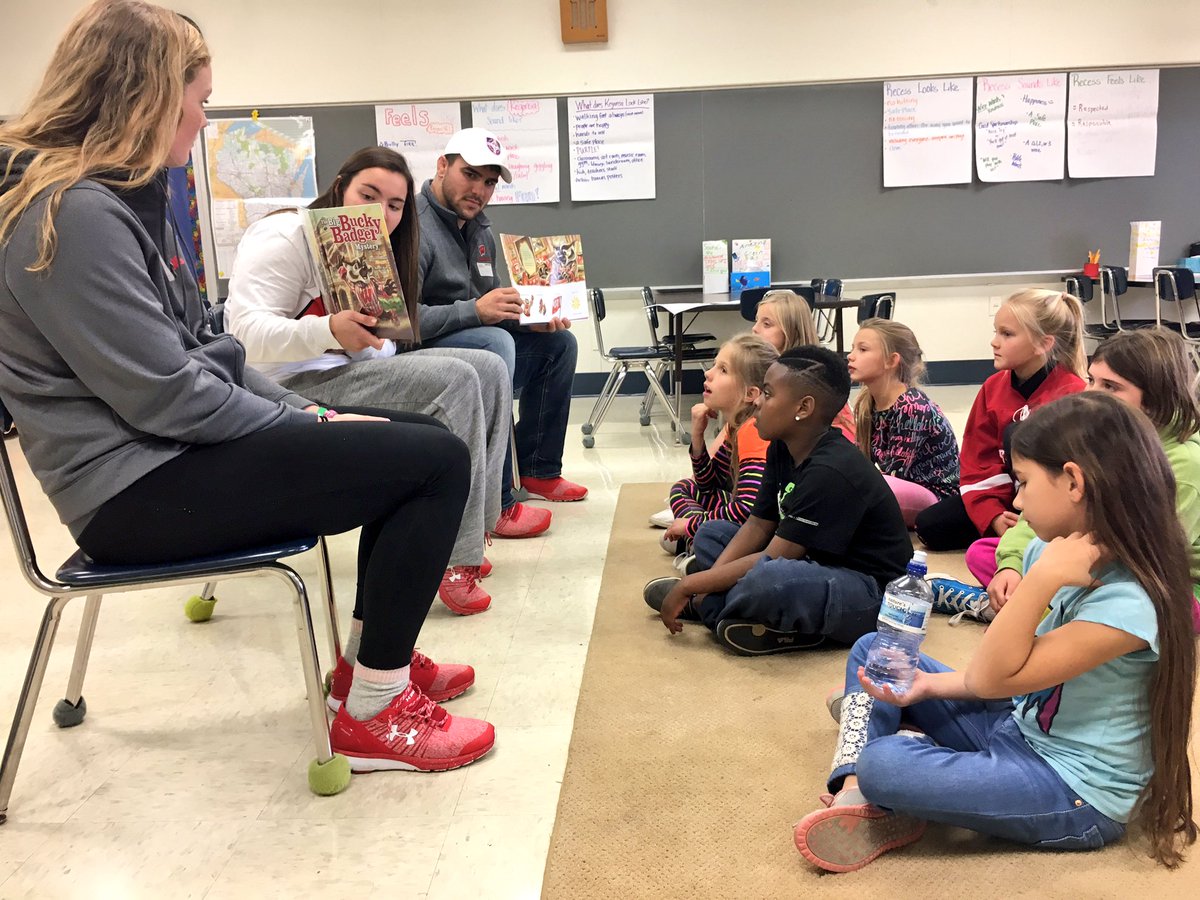 BadgersGiveBack's tweet photo. "It's important to have fun. Even if you lose, you still had fun while you were competing."

Some great advice for kids at @Kegonsa2016! https://t.co/gaIk4oe4ee
