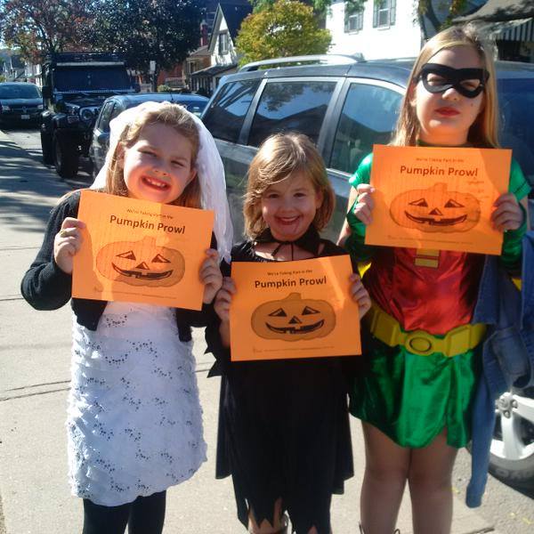 PumpkinProwl's tweet image. Tomorrow's the day #HamOnt! See you tomorrow in costume at Belview Park! Please bring non-perishable food donations for @Mountain_Kidz