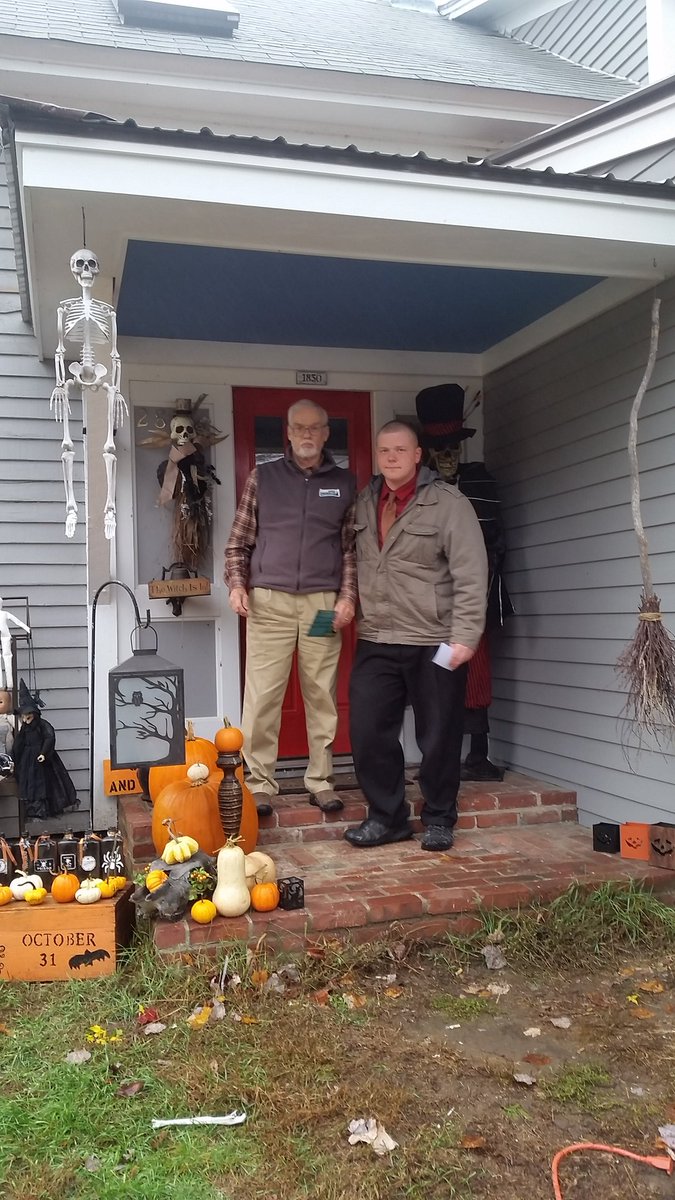 Charlie4NH's tweet photo. A good day meeting veterans in Tilton and knocking doors in Bridgewater! #nhpolitics https://t.co/cb0x6GGLLd