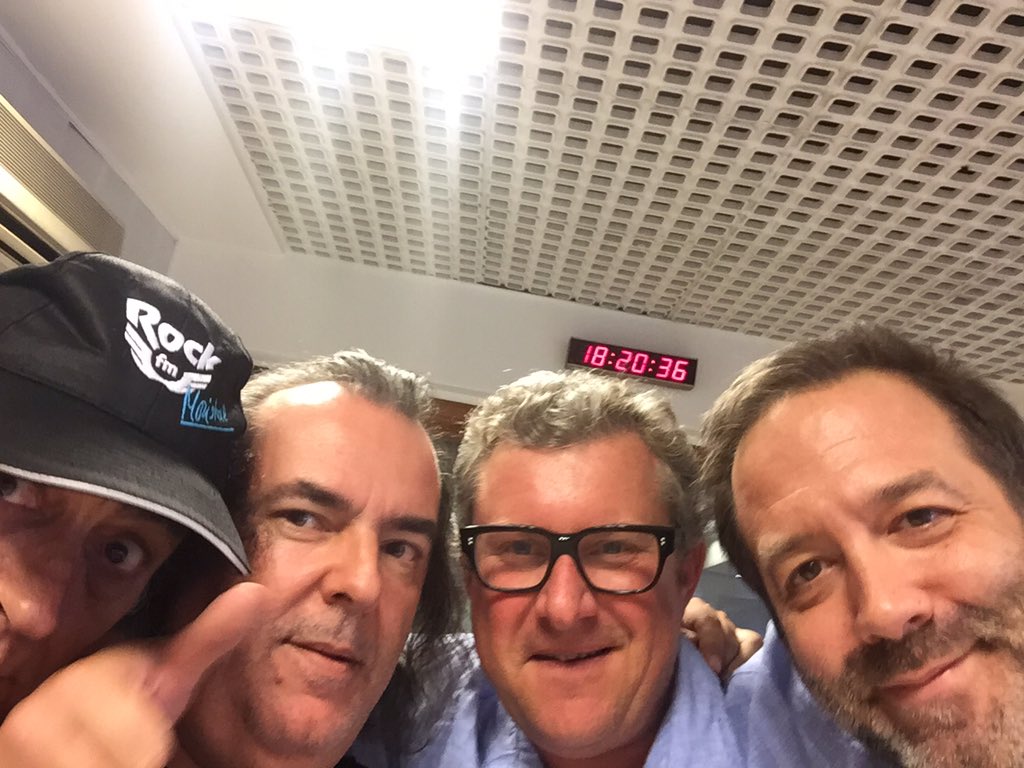 En un momentico, en Rock FM...