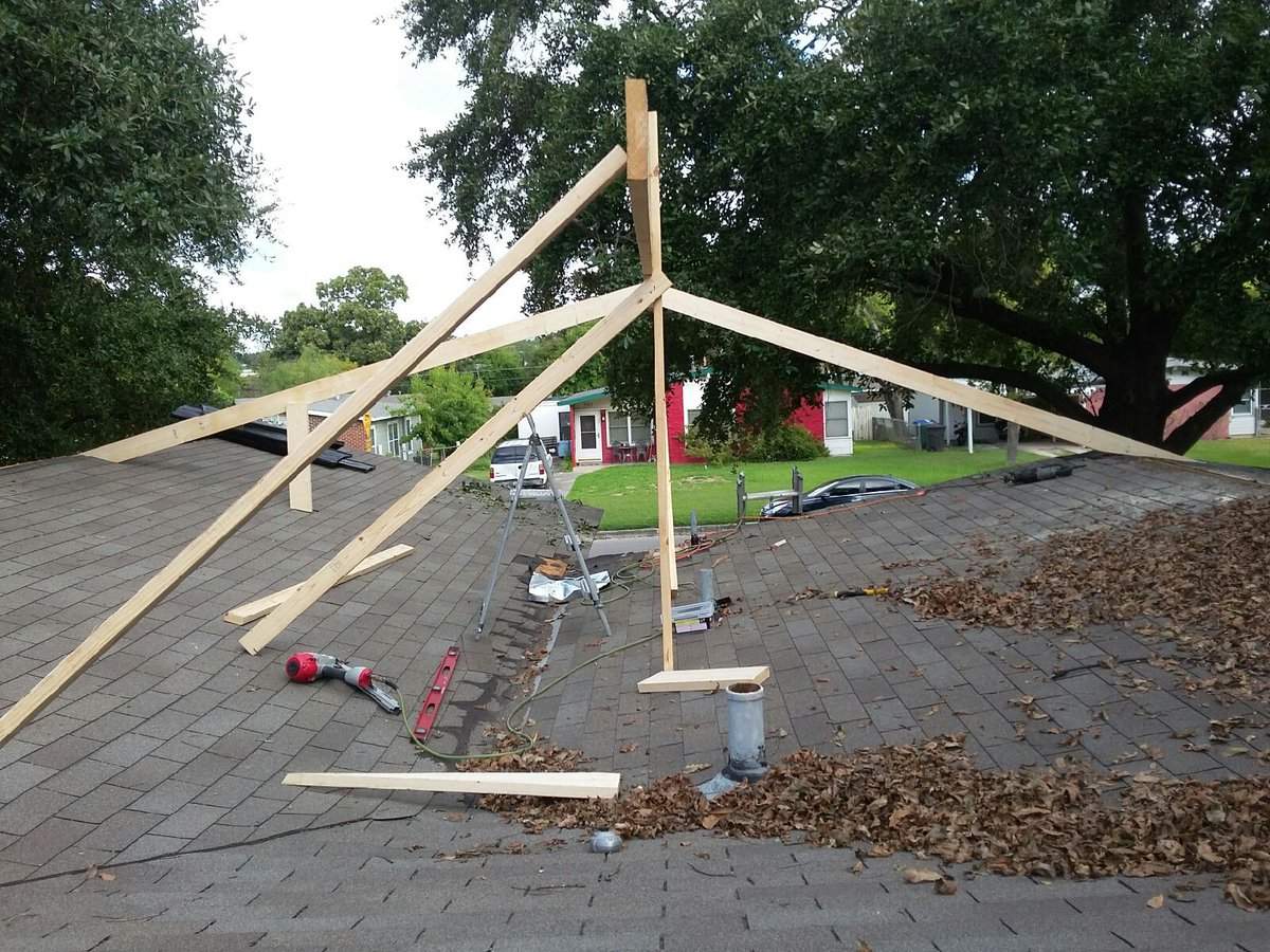 concept_windows's tweet photo. Pitching a 30 foot Standing Valley and No More Leaks. Another Satisfied Customer North Central Area..
#CustomDesignbyRoger https://t.co/uM15cTObEX