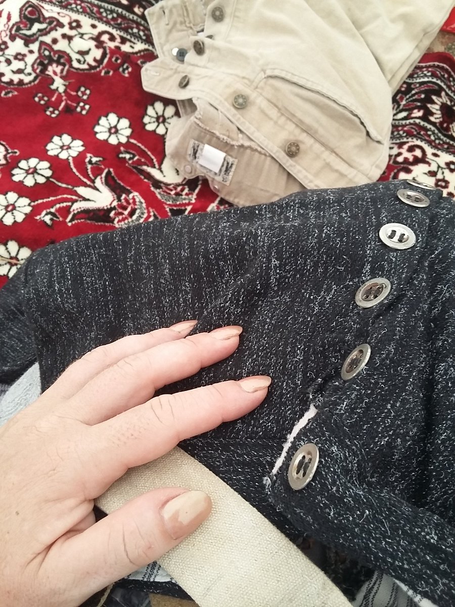 FaythOnFire's tweet photo. My sexy pants I get to wear all weekend. #prettynails #dirtygirl #suspenders #reenacter #hardtounbutton #DontBInHurry2Pee https://t.co/scJIDJUBS7