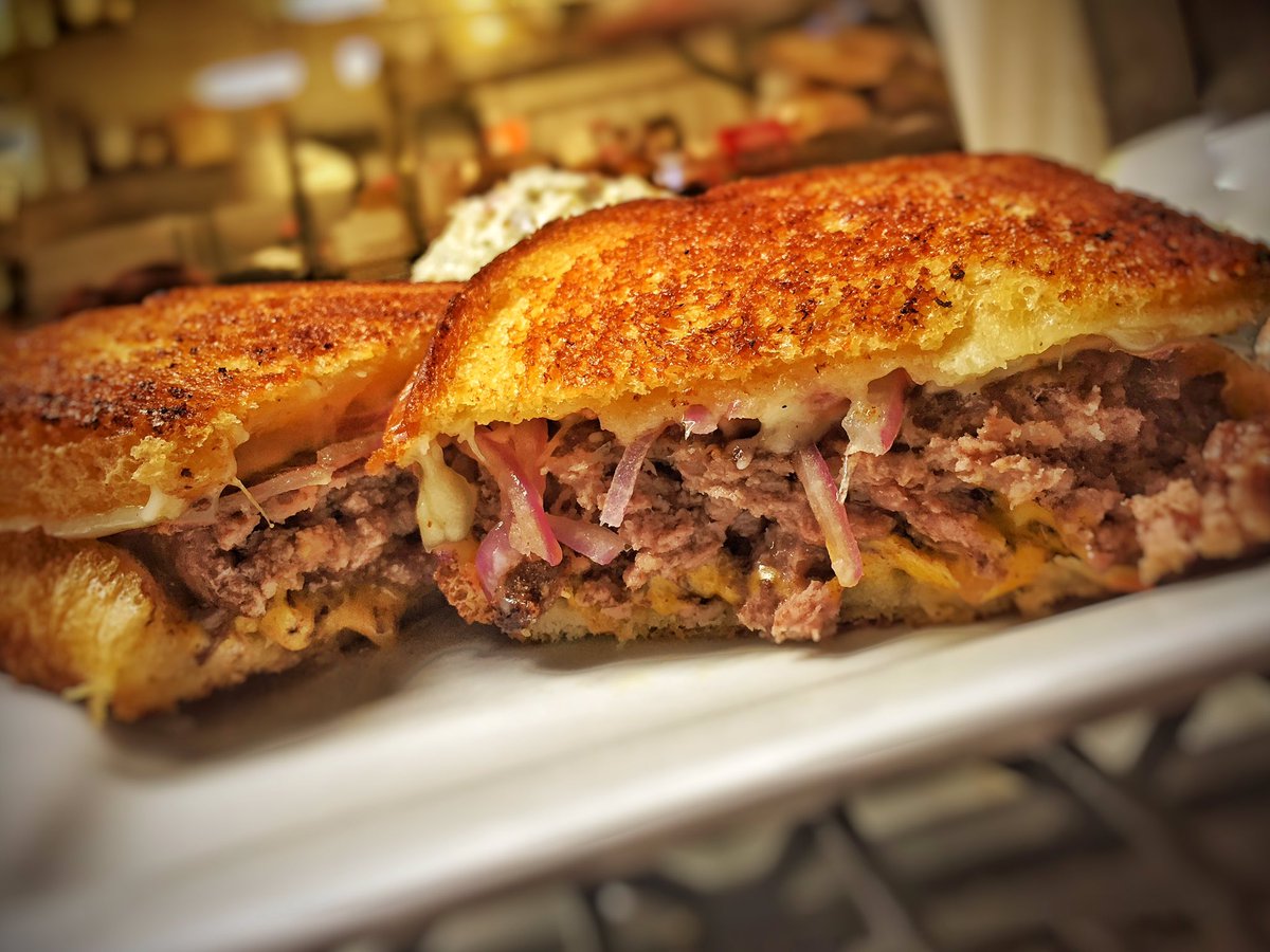 Got plans tonight?
#StJosephNeighborhood
#LoveIndy