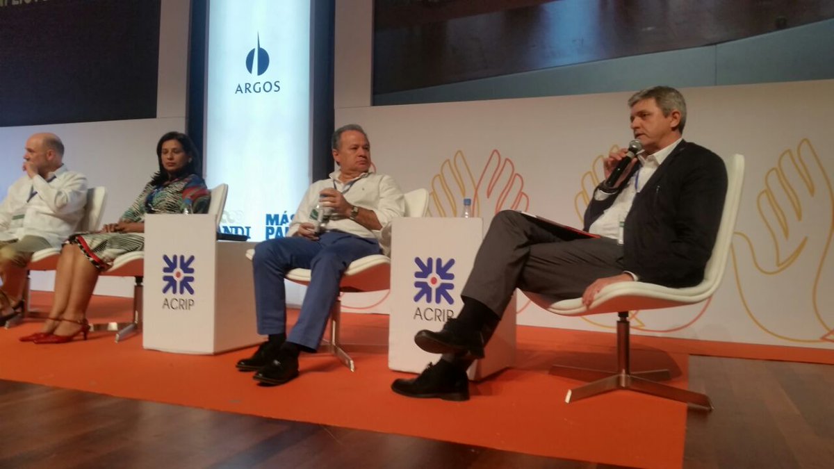 aeacolombia's tweet photo. Director General de #AeA participó en el panel de Inclusión Social, Clave para la Competitividad y la construcción de equidad #SimposioACRIP https://t.co/nsSp1SVjv0