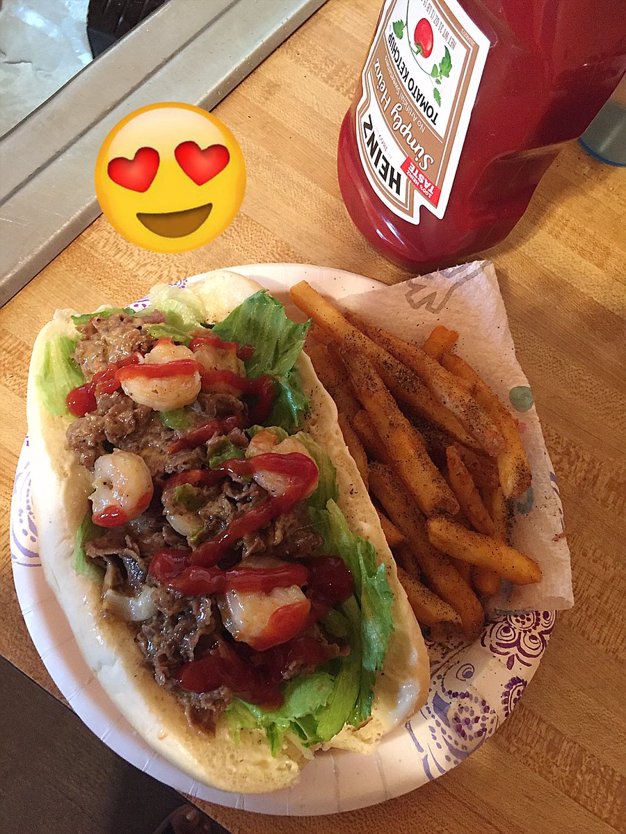 _itisher_'s tweet image. Home Made Shrimp🍤Cheesesteak &amp;amp;French Fries 😋😋  #icookwheniwanna #SomethingQuick
