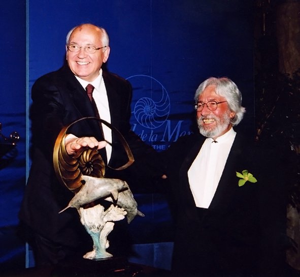 mgorbachev's tweet photo. Congratulations and best wishes of success to my good friend @JMCousteau for his election to succeed me as chairman of @GreenCrossInt! https://t.co/jEVurC9Ryp