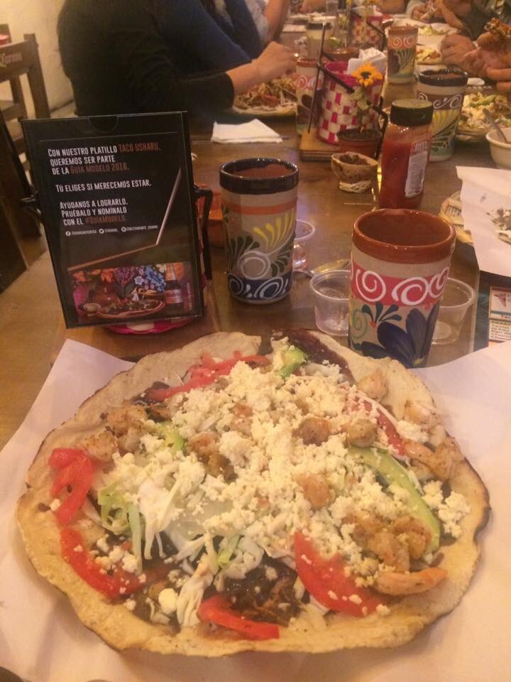 #MiCuerpoPide una deliciosa tlayuda 😉 #ViernesDeGanarSeguidores #Usharu