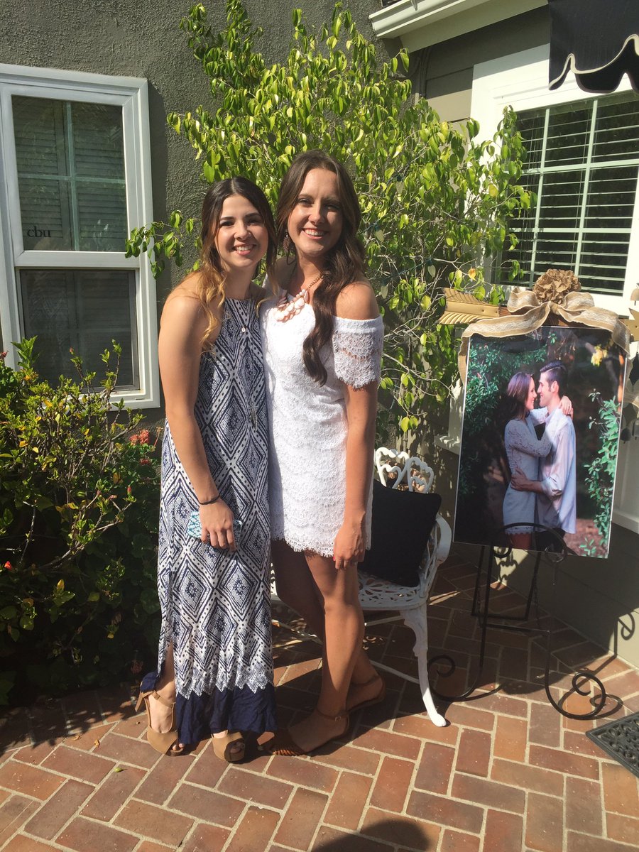 It's one of my favorite girls birthdays today... so show her some love &amp; give her some cake🎉❤️🎂