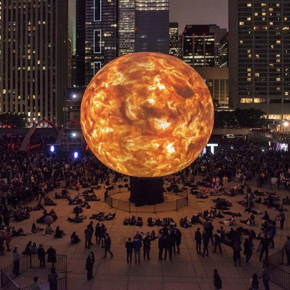 blogTO's tweet photo. Vote for your favourite photo of @nuitblancheTO https://t.co/3hTCtzvbHp #nbTO16 https://t.co/YUz5ksNypF