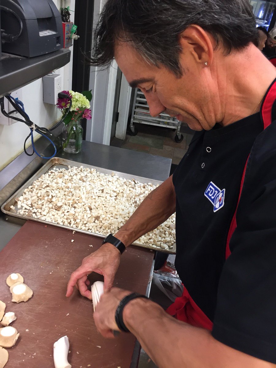 It's always a family affair. George's father-in-law prepares for the #celebritychefdinner #hincapiefamily <a href="/ghincapie/">ghincapie</a> <a href="/mattaccarrino/">matthew accarrino</a>