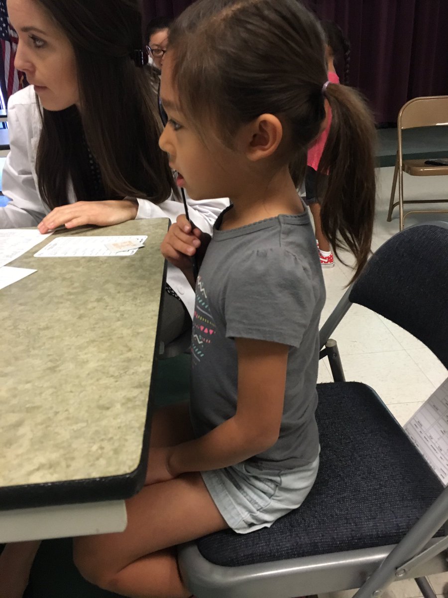 k1pandas's tweet image. Thank you to Nurse Joan,  @MBKetchumU and @AL_Fullerton for our vision screening. You help make sure we have everything we need to learn! 👓