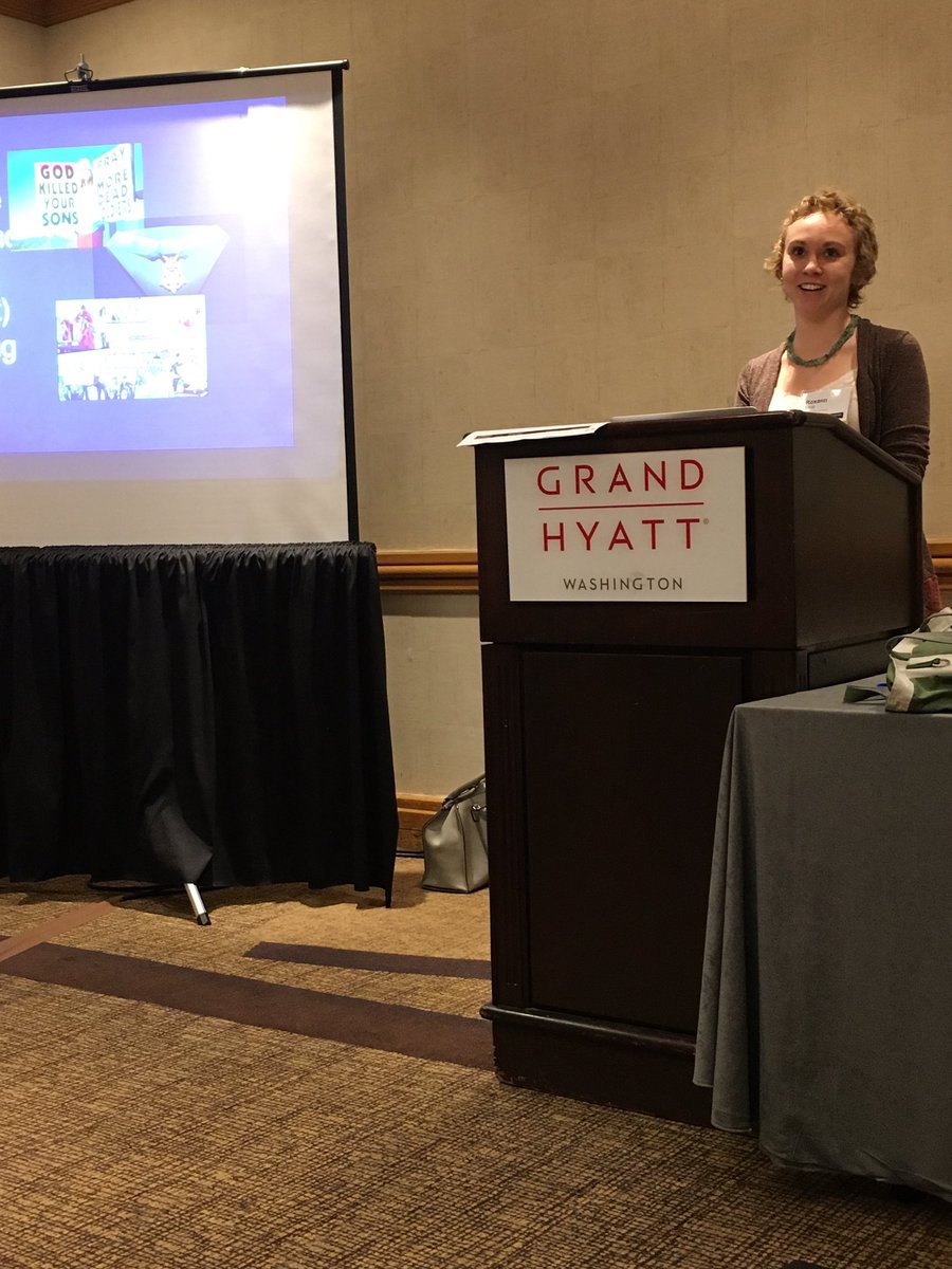 SPLC's tweet photo. We joined @tonialbertson at #ASPDC to discuss The Flashlight, a @Medium site dedicated to running censored stories by #studentmedia. https://t.co/aMvZ9yWEud