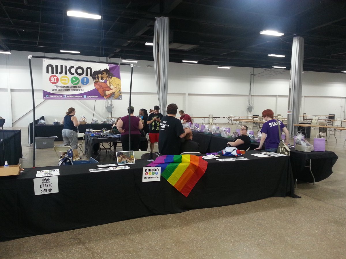 panel_geeks's tweet photo. We're setting up #Nijicon2016! Pre-registration pick up and vendor check-in is from 5-10pm! https://t.co/JkxNA4EPZC