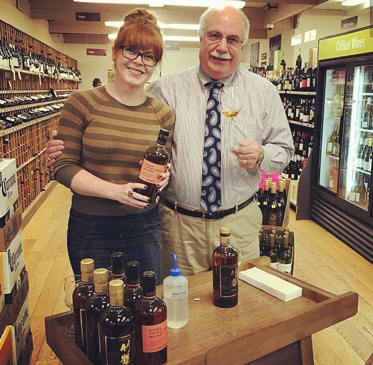 OriginLaura's tweet photo. Grinning w/ delicious Japanese Whisky & hanging w/ friends @townwineri until 7! #obcdrinks #craftspirits @AnchorSpirits @OriginBeverage https://t.co/3hyYthmgeW