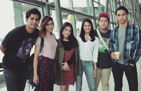 rayapetra's tweet photo. jangan lupa nonton @csbnettv @achmad_megan @hanaprinantina @marshaaruan @kresnajulio @zidnihakim &amp; syasya di NET https://t.co/yYcLKhjKlP