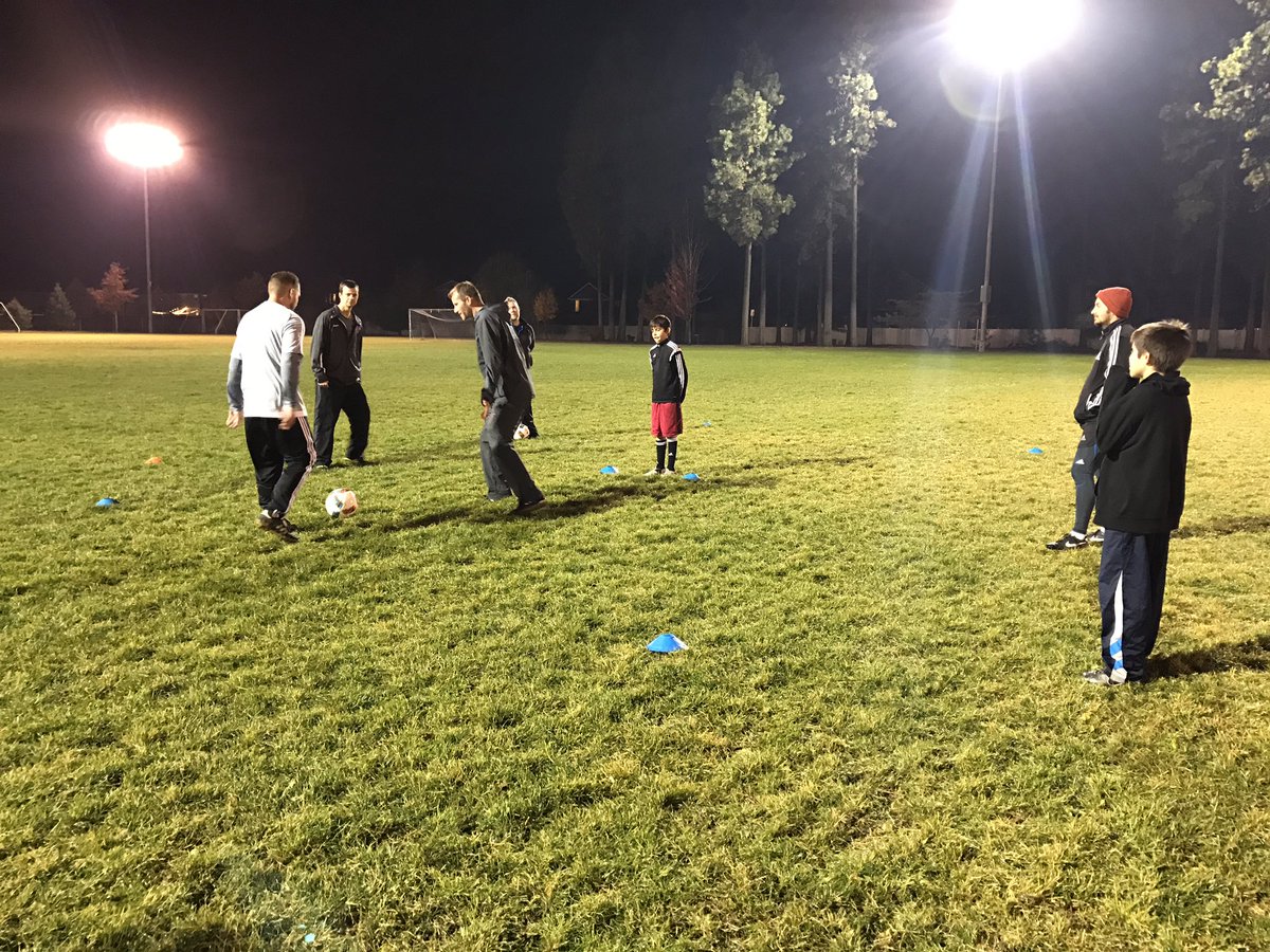 StingPremierSC's tweet image. Friday night E License field sessions #breakintheweather #learning #development #culture