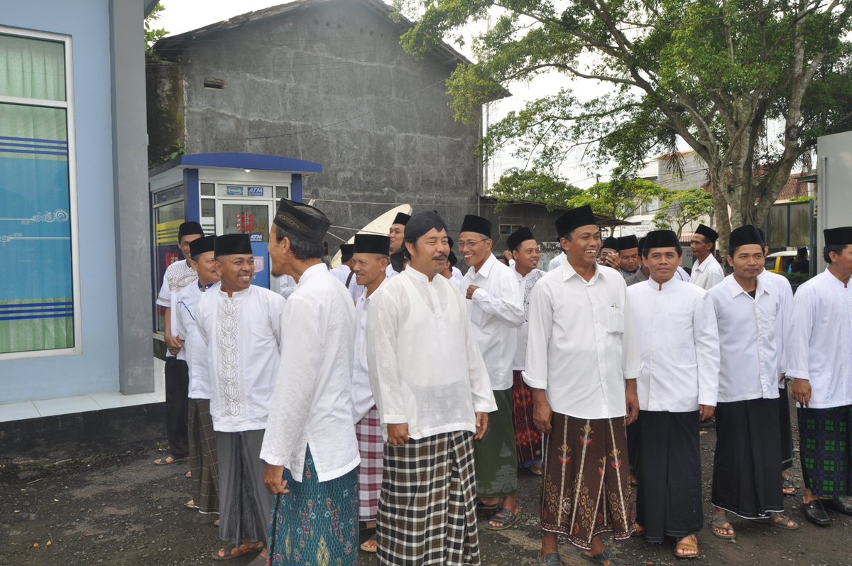 kec_cipari's tweet photo. Hidmat dan meriah Pelaksanaan Upacara Hari Santri Nasional di Kec. Cipari https://t.co/EN4g1RXqTJ