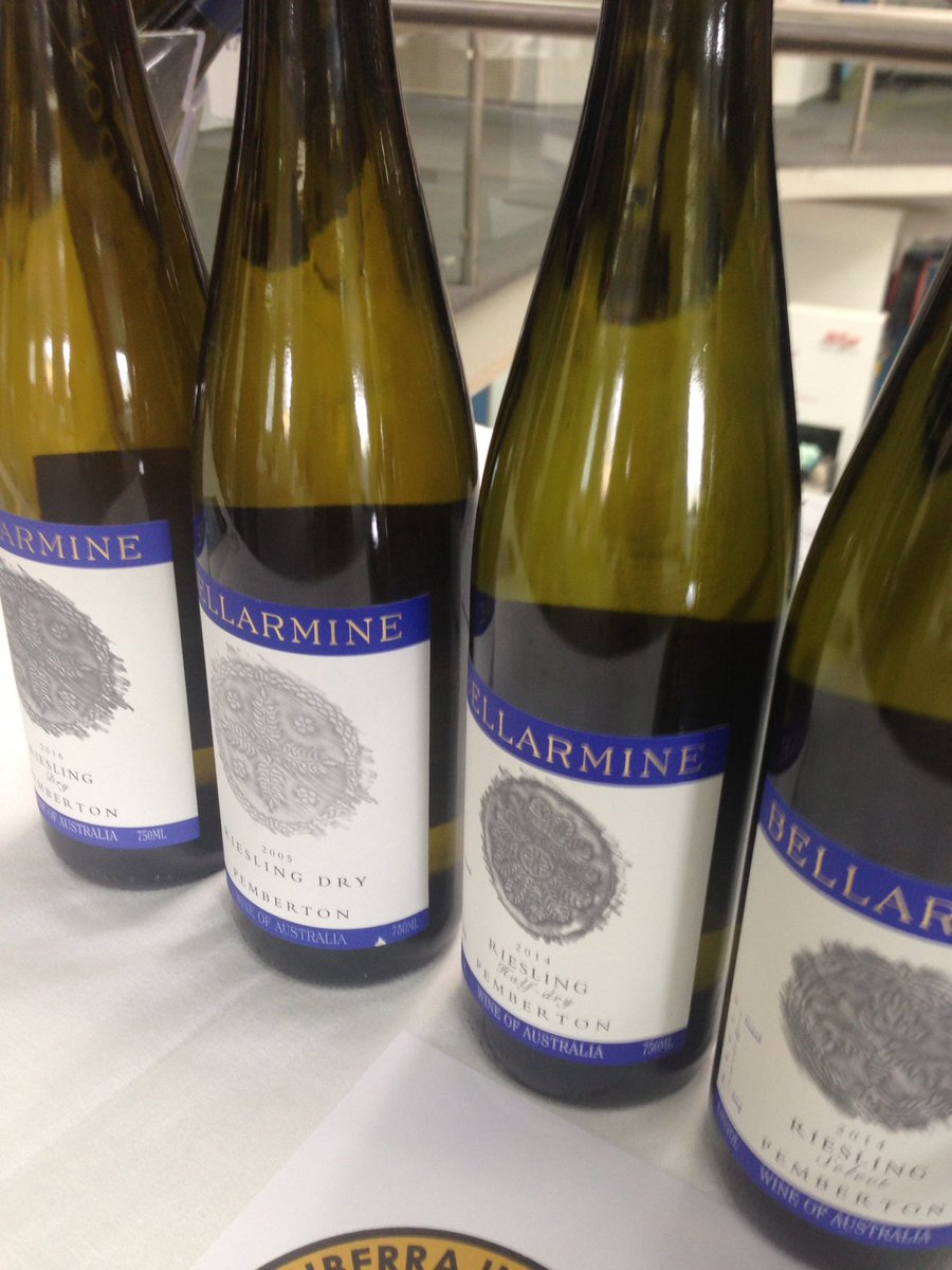 e_deliciou_s's tweet photo. At the Canberra International Riesling Challenge by WineSquare. Line up of dry, half-dry #riesling @bellarminewines #winetasting https://t.co/gsK5C5LMjH