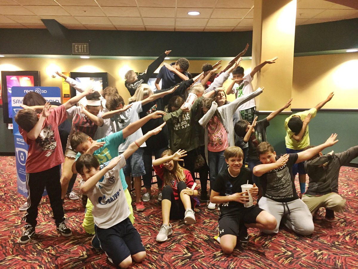 If you can't tell, we had a BLAST at the movies tonight! &amp; we got a compliment for good behavior!😱 #ilovesixthgrade #ACMSlearns #ACMShasFUN