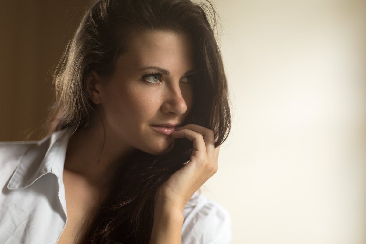 True Faptain on X: Yes, She Did! #FHraven haired Lauren Crist rode the  flagpole t.covAOhFrB7G1 t.colG4L2L4TYf  X