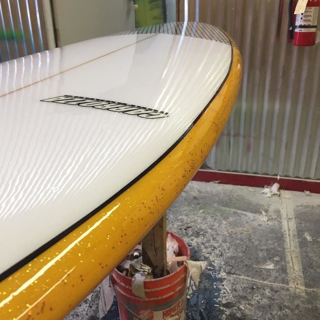 CarrozzaSurf's tweet photo. Sparkle board looking groovy. #sparkle #surfboard #glitter #hotcoat #resinwork #glosspolis… https://t.co/CWLQkmCbZ9 https://t.co/AlUbHHve8L