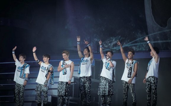 3jsb24LDHaki's tweet photo. 今日12時からだーーーーぁー
こいつらに会いたいから当選頼む🙏
最強のこの７人に✨✨
#METROPOLIZ当選祈願 🙏🙏
#三代目 J Soul Brothers https://t.co/hOHH33NILH