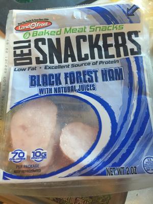 MeliCreations's tweet photo. I like @LandOFrost #DeliSnackers to eat during lunch. Find them at Walmart! @Influenster #contest #GoodForEmSnack https://t.co/SSBvkZme70