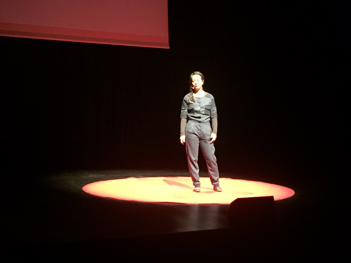 #TEDxDijon entendre <a href="/RenMarietta/">Marietta REN</a> ❣️nous raconter l histoire de Phallaina #❣️BD