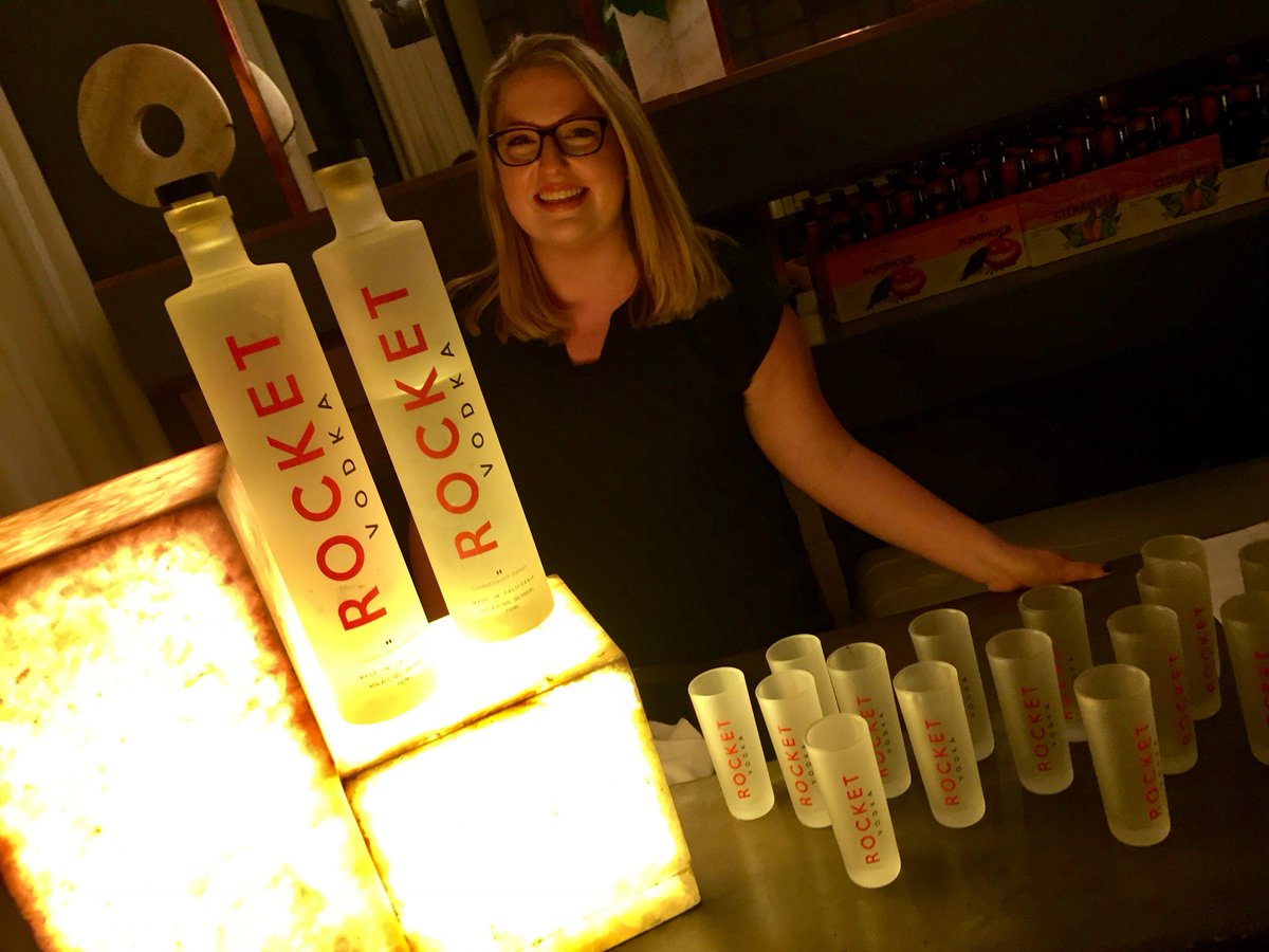 Lighting up the night with <a href="/rocketvodka/">Rocket Vodka from 100% Apples</a> #celebritychefdinner