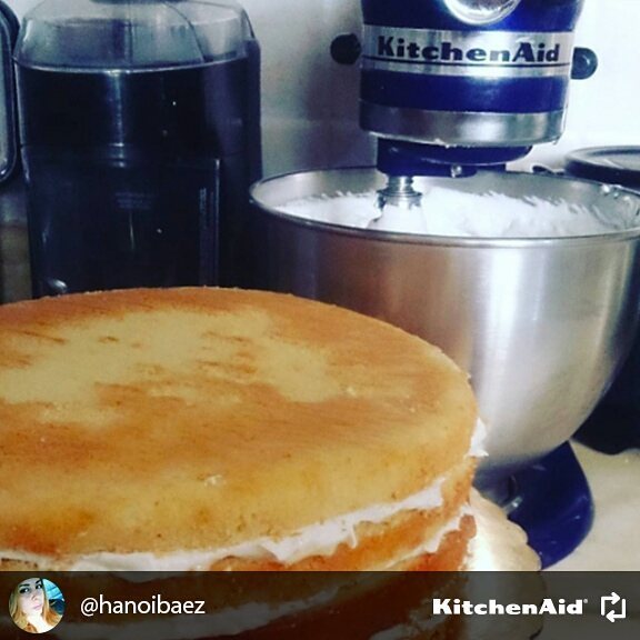 KitchenAidMex's tweet image. | @hanoibaez sabe cómo preparar un #pastel de #vainilla con el centro culinario #KitchenAi… ift.tt/2e8L3sY