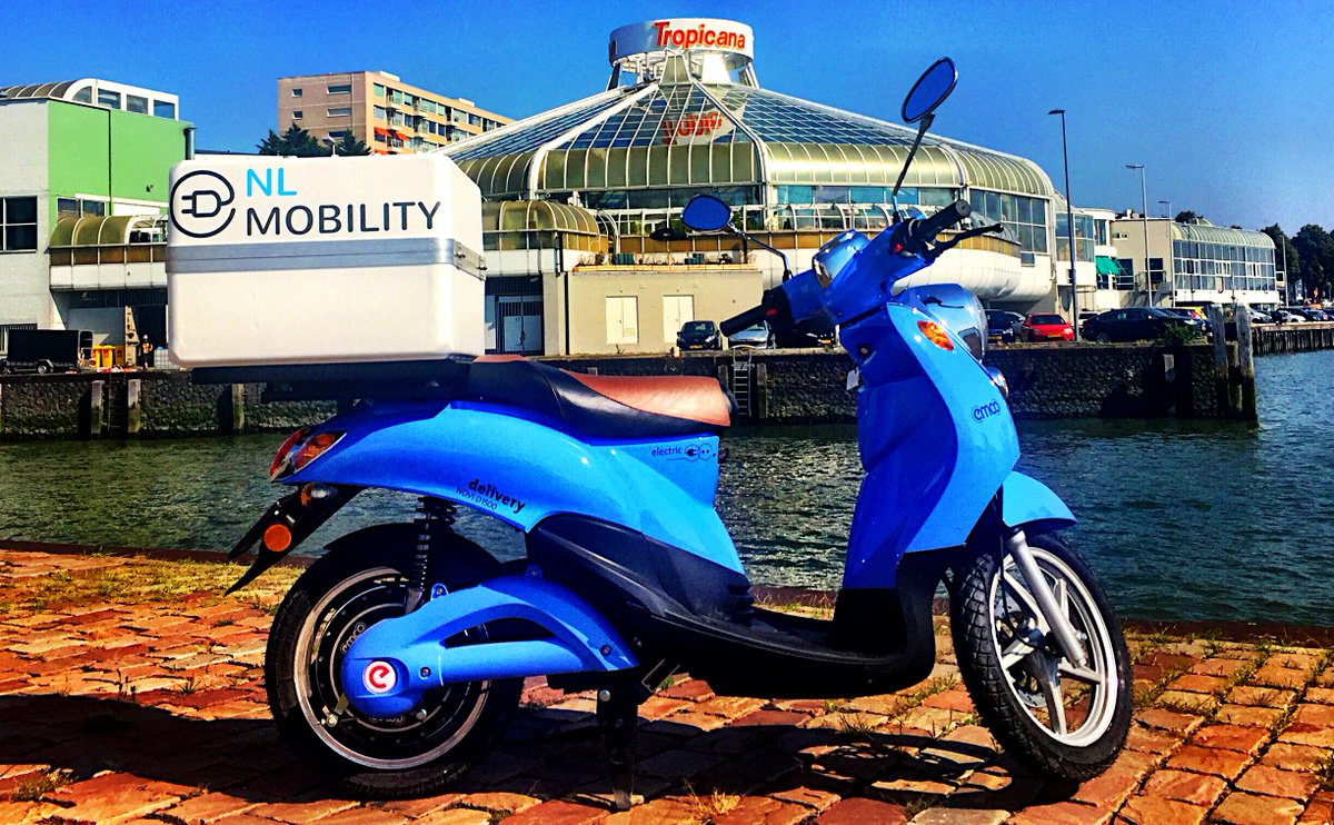 NLDelivery010's tweet photo. Restaurant in Den Haag &amp; bezorgt per scooter? Vanaf nu 'n e-bezorgscooter met € 1500,- subsidie? info@nldelivery.nl #nlmobility #duurzaam https://t.co/UIlSPqma5L
