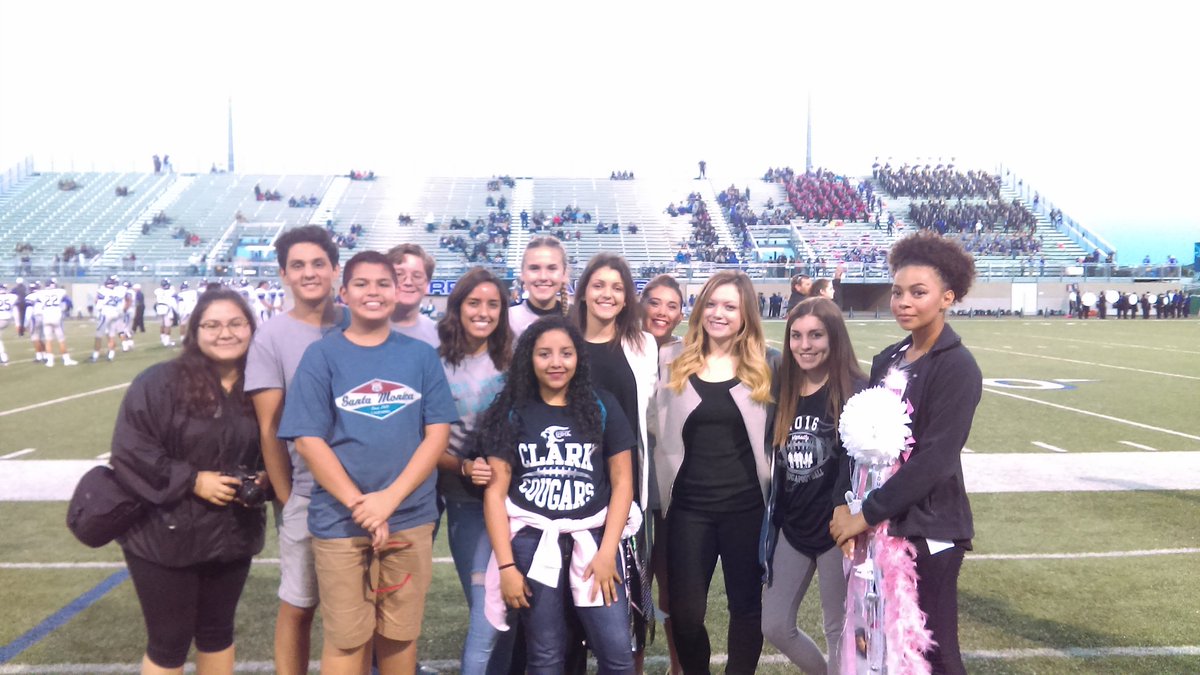 clark_stuco's tweet photo. ๐พHomecoming 2016 is about to start!!๐ Go Cougars!!!! ๐พ #CCL2016 #MakeHoCoGreatAgain https://t.co/f4qzGz8ZZc