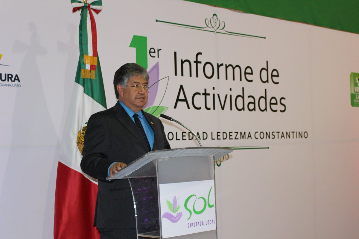 DipVerdeGto's tweet photo. Durante su discurso en representación del Gobernador, @jamg059 reconoce la incansable lucha y trabajo de @SOLEDAD_LEDEZMA por #medioambiente https://t.co/D6YoK9VWsg