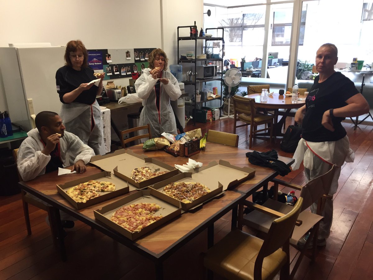 RebeccaMHuang's tweet photo. Yum! Cheers @TheMayfairNP & Sauce - these pizzas are seriously good! #NewPlymouth @MYOB #SMEMakeover https://t.co/fdOguI8Vdf