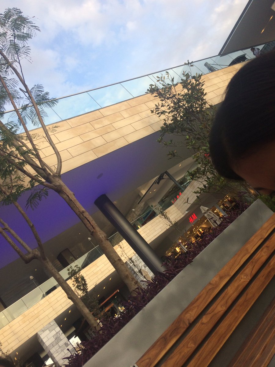Paulinaamb_'s tweet photo. Estar aquí me relaja cañon, más cuando salgo del ingles🙊 https://t.co/oHVldzuO4Q