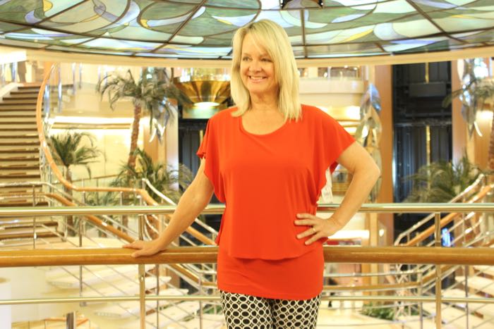 JohannaACastro's tweet photo. 7 Top Tips for clothes to take on a #cruise @Princess_AUST #everydaystyle #PrincessRTW #comebacknew https://t.co/IvxSFLgWbk https://t.co/H0Rz1G8Rgh