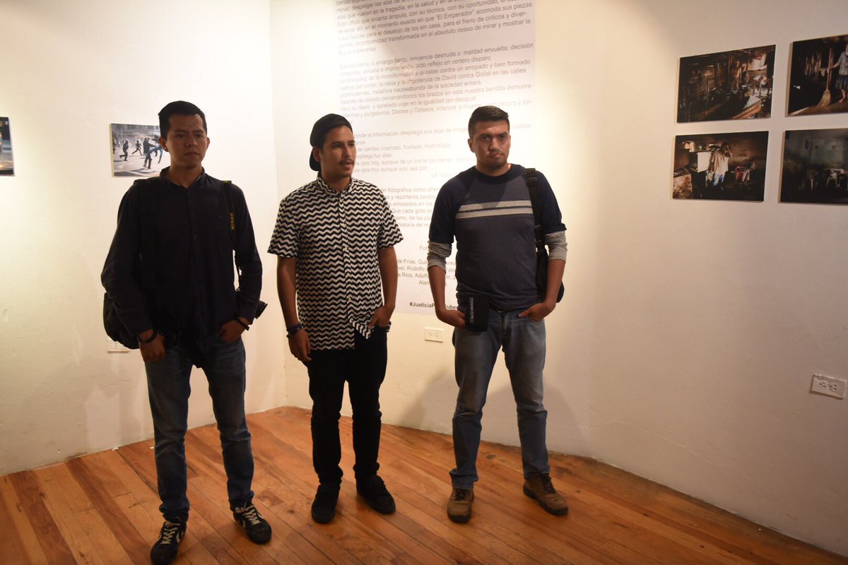 alexmelon's tweet photo. Se inaugura la exposición de Cuartoscuro en el festival #MirarDistinto16 en Jalapa, Veracruz @mirardistinto16 https://t.co/vFQHsocPlM