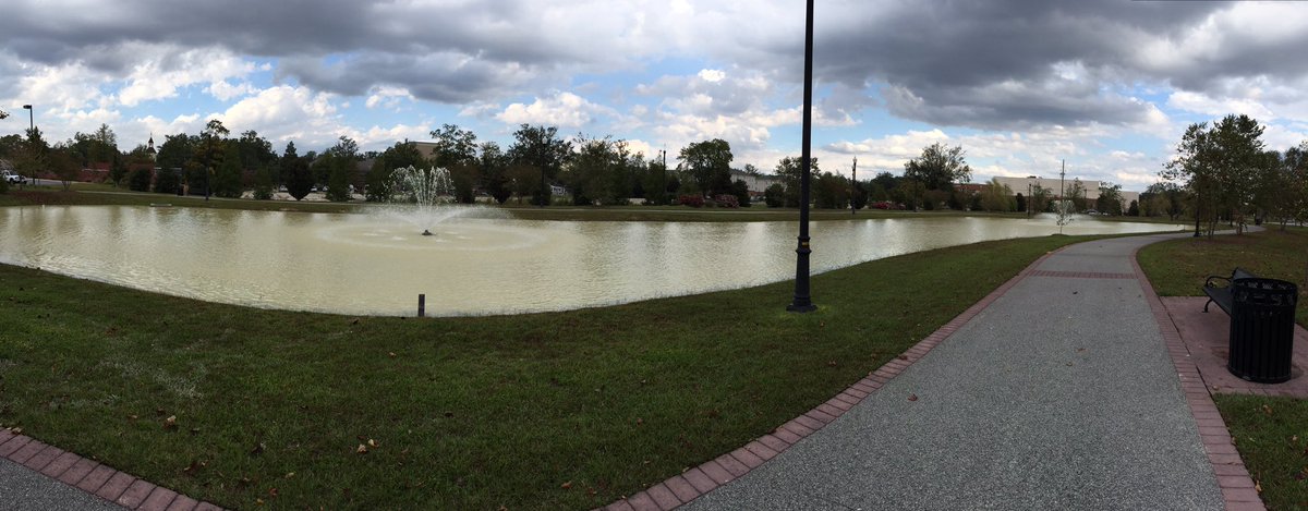 matic089's tweet photo. #Hartsville #SC Right by #SCGSSM #SouthCarolina #BeautifulDay https://t.co/PLefs94RRF