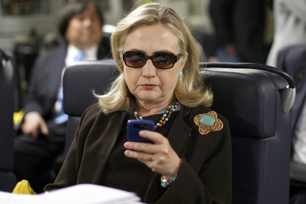 exitazoo's tweet image. FBI criminal investigation emails: Clinton approved CIA drone assassinations with her cellphone, report says - positorio.us/fbi-criminal-i…