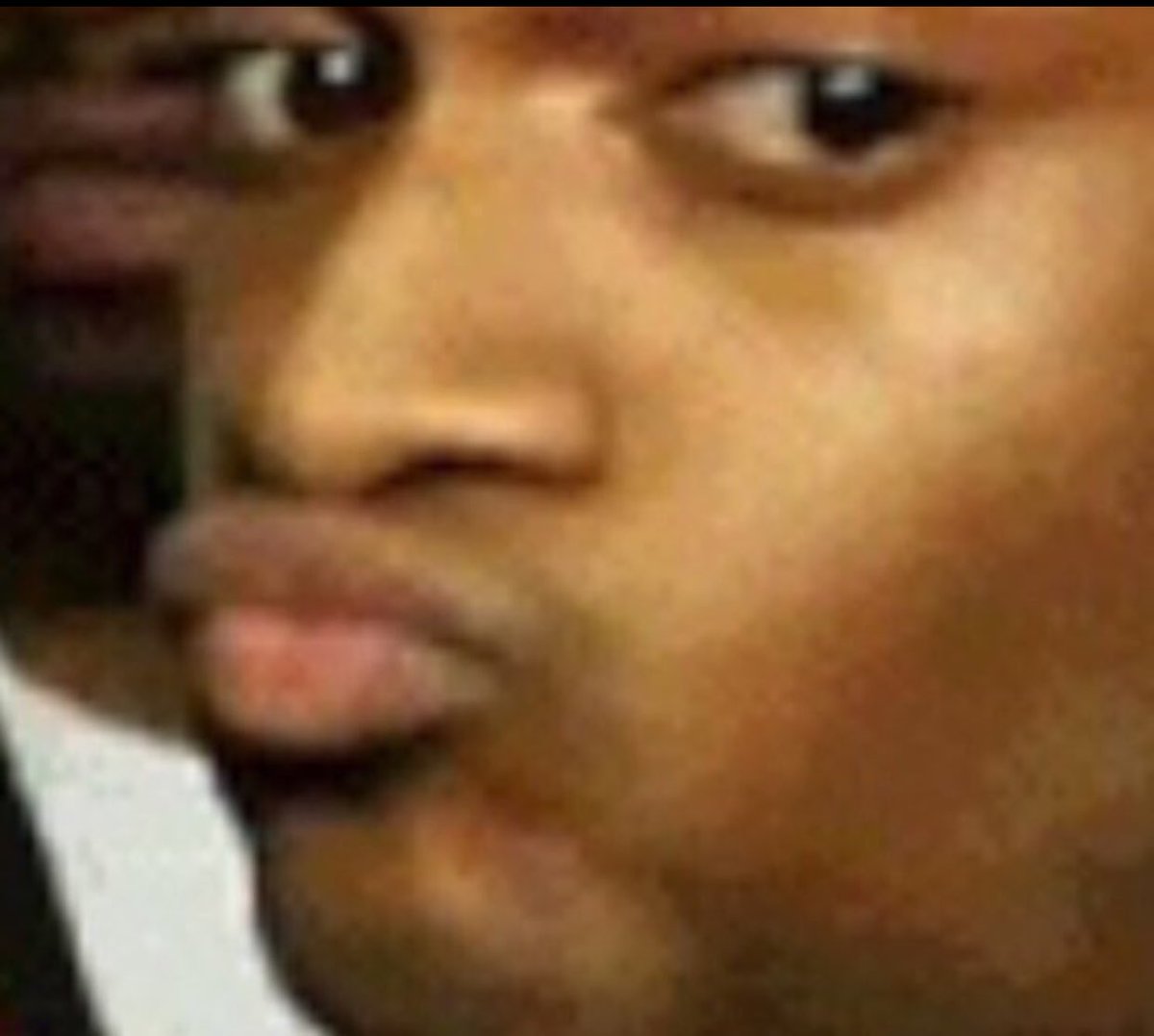 ola_chicas's tweet image. "Please hold your applause until all of the graduates names have been called"

Black parents: