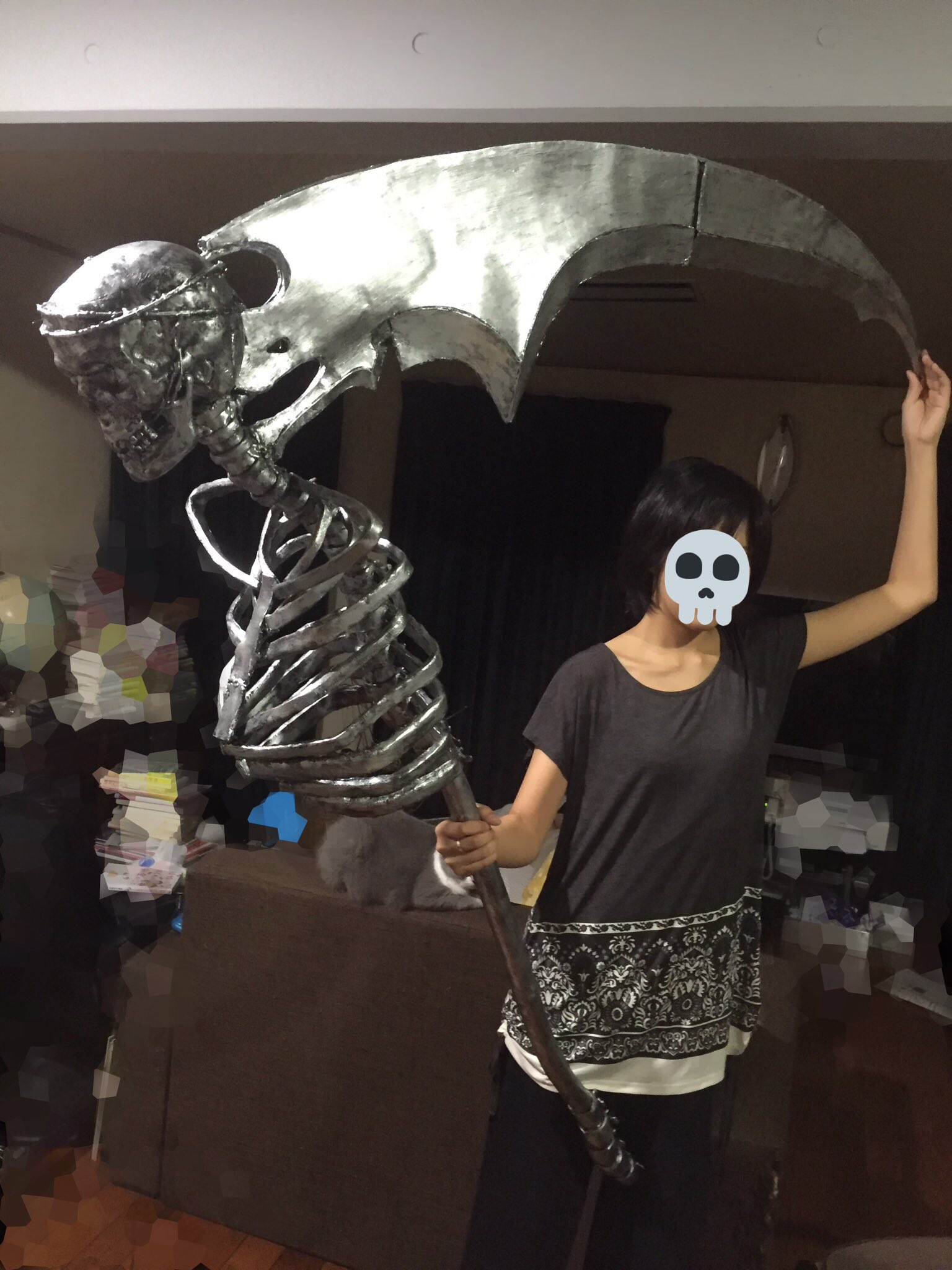 餅月 ギャクヨガ Gyakuyoga さんの型紙を参考に 黒執事 葬儀屋の死神の鎌を作りました ライオンボードの名前すら知らない初心者でしたが 道具や材料を丁寧に説明してくれていてとても参考になりました ありがとうございます T Co