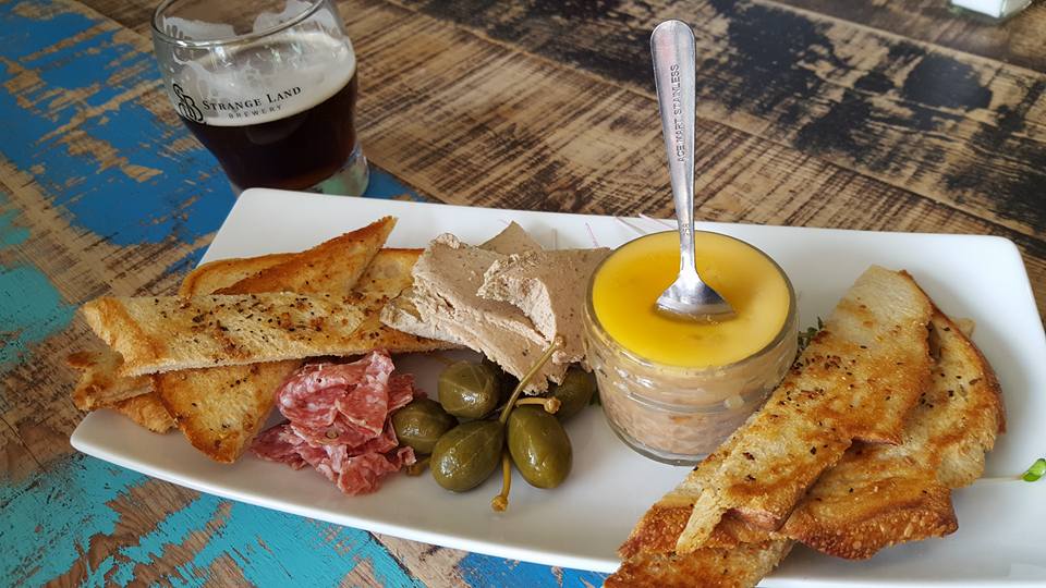 FarmtoForkTexas's tweet photo. Charcuterie Plate tonight at #TheFork #FarmToForkLeander #LocalFood https://t.co/7Lnabluro8