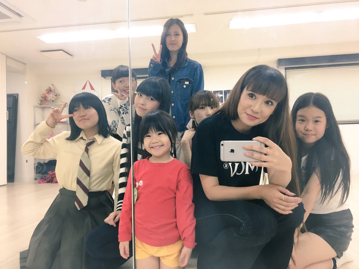 mana_high's tweet image. レッスン後に…👠✨
📷📷📷
#KCE広島校
#モデル
#レッスン
#ウォーキング
#レッスン
#みんなでppap
#次はトントン覚えよ笑