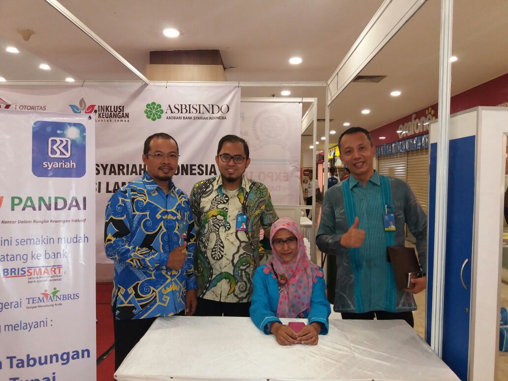 imantandreo's tweet photo. @BRISyariah hadir pada Expo industri jasa keuangan dalam rangka Inklusi keuangan, 22-23 Oktober 2016, di Mall Kartini Tj.Karang #infobris https://t.co/jpop07so6o