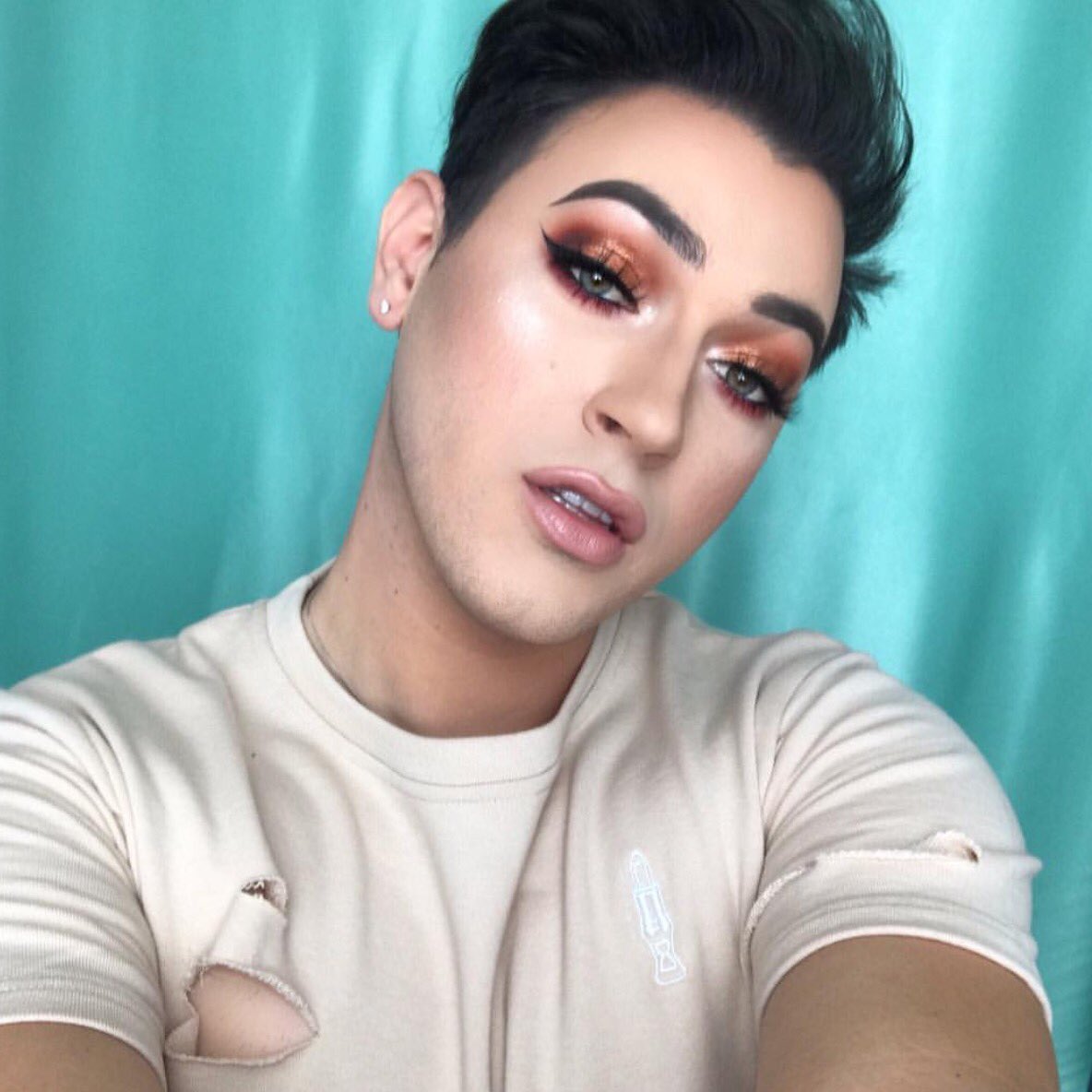 KYLIE COSMETICS on Twitter "😍 mannymua733 & The Burgundy Palette 🍁
