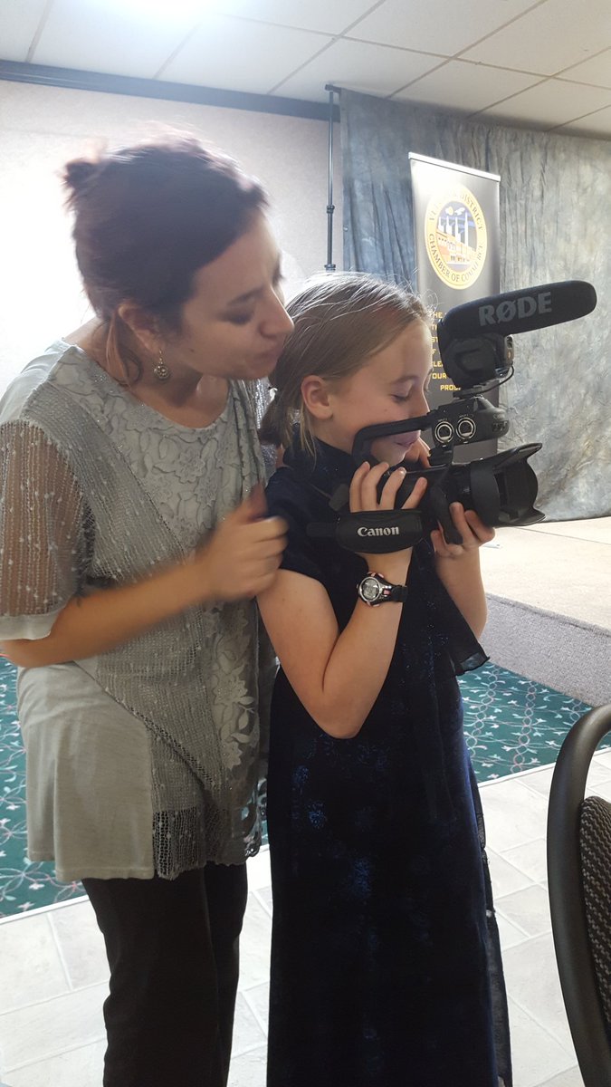 VulcanDChamber's tweet photo. @VulcanTVNetwork is here capturing our evening! #EarsToYou2016 https://t.co/jQuhLJvndw