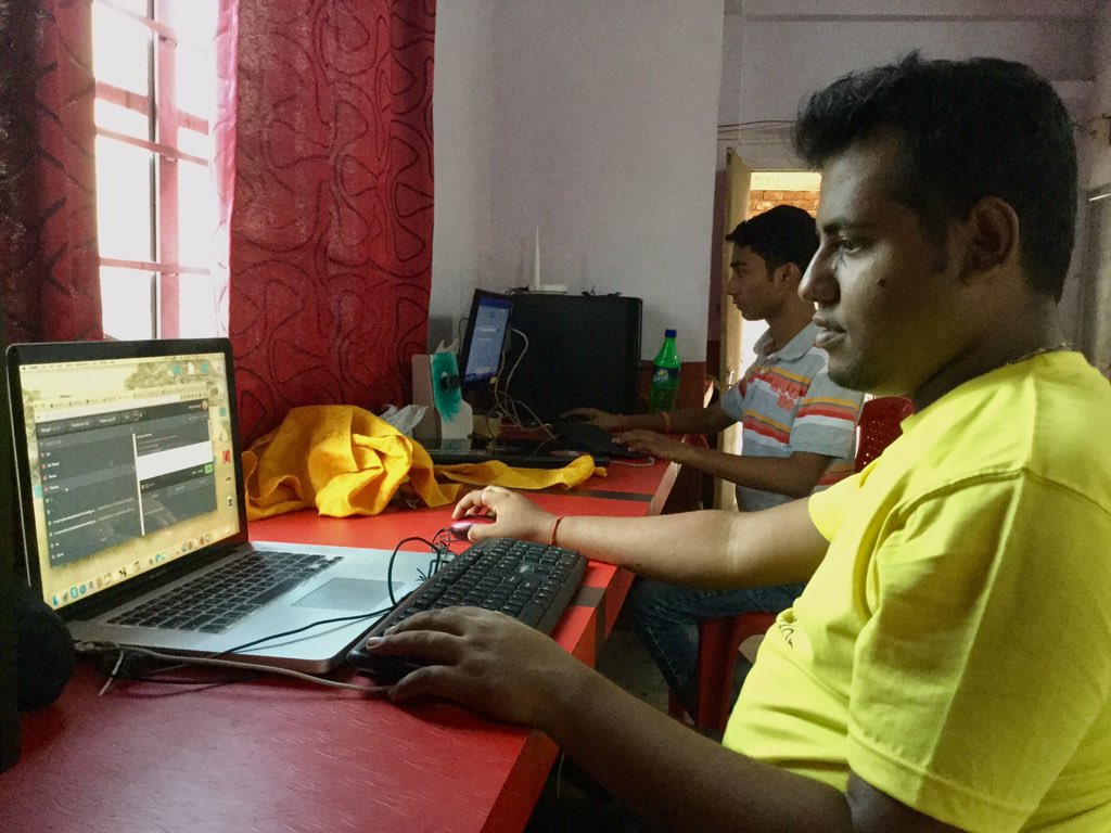 iSukantapal's tweet photo. String is ON 

#MozbnINmeetup #Mozilla  #Meetup https://t.co/QCLQjDrL5L