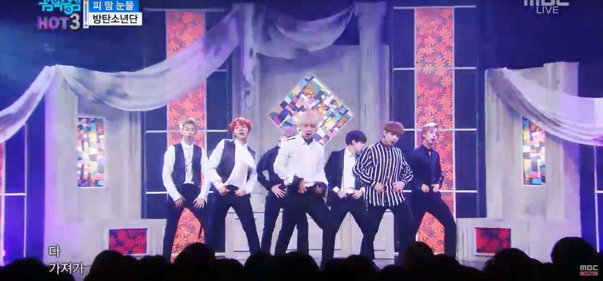VKookBrasil's tweet photo. Melhor da madruga!!!
#bts #BLOODSWEATEARS https://t.co/jIV8VLAj5l